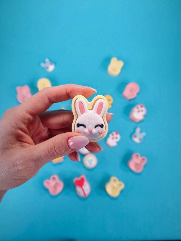 Clickers de Pascua Kokoroto, pequeños dispositivos para celebrar y hacer sonidos en festividades pascuales.