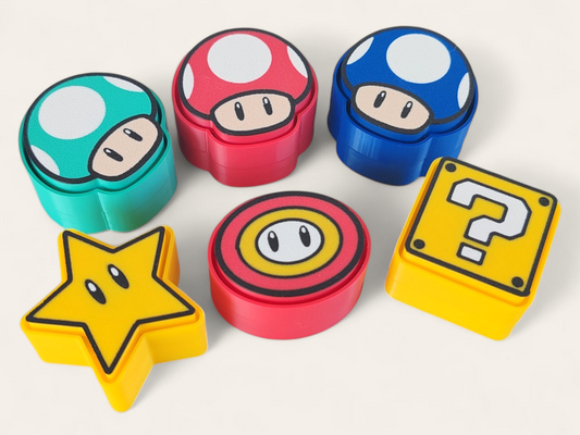 Clicker Power-Up de Mario Bros de Kokoroto, fotografía real mostrando el tamaño y el acabado impreso - Kokoroto