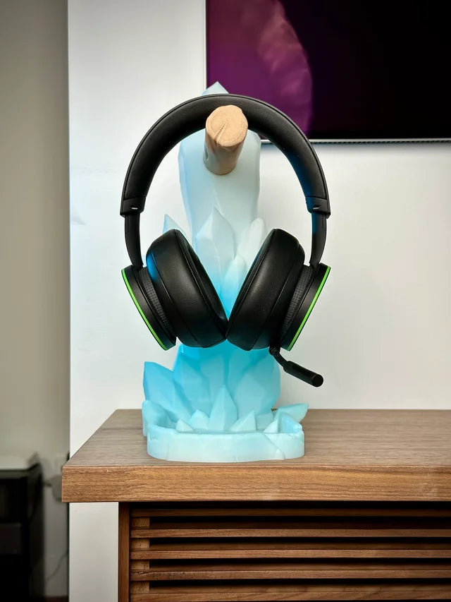 Kokoroto headphone stand with tray, showcasing a sleek design and sturdy base, suitable for organizing headphones.