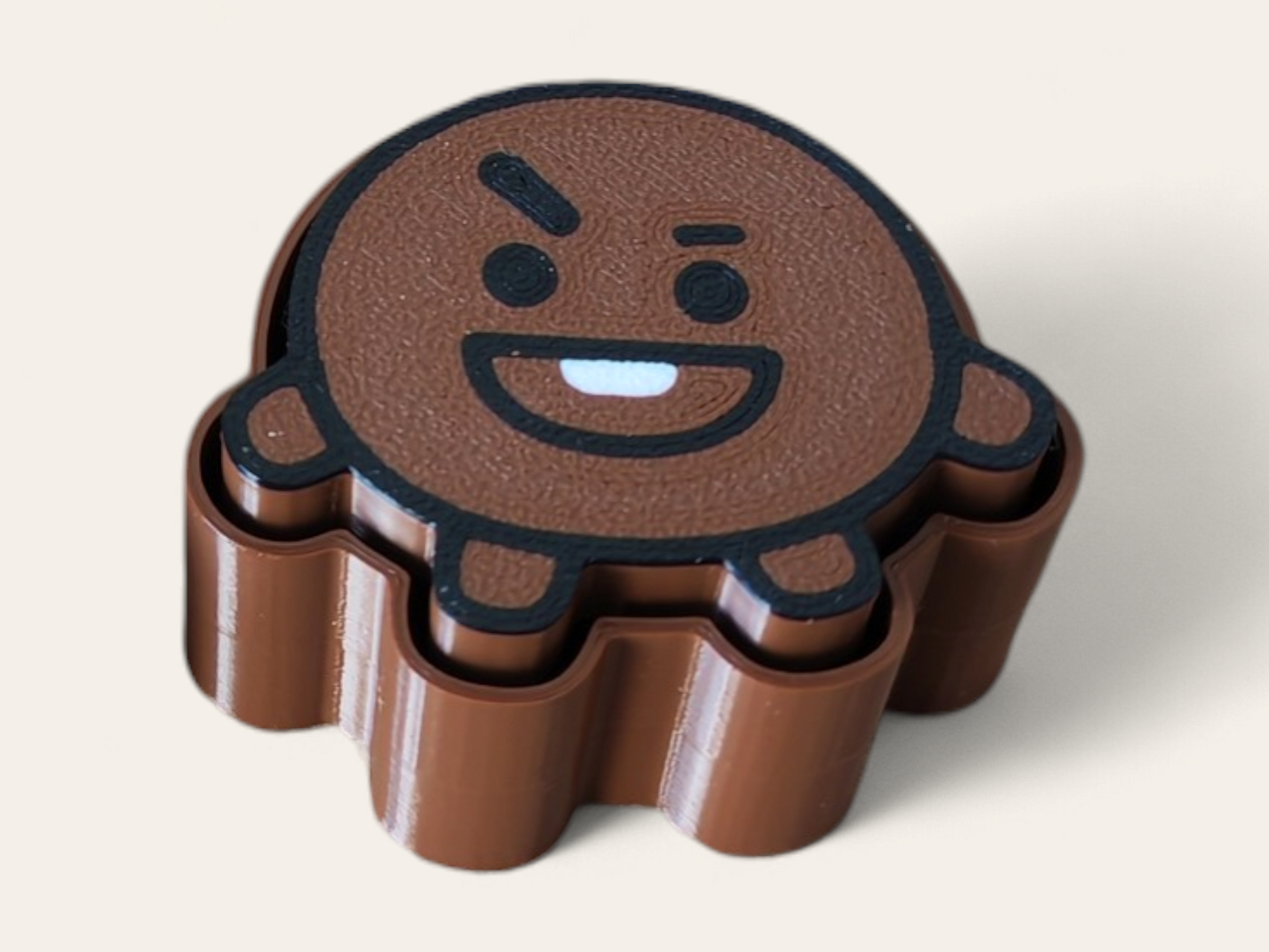 Clicker Kokoroto BT21 Shooky, accesorio de entrenamiento con diseño de personaje de BTS en imagen colorida.