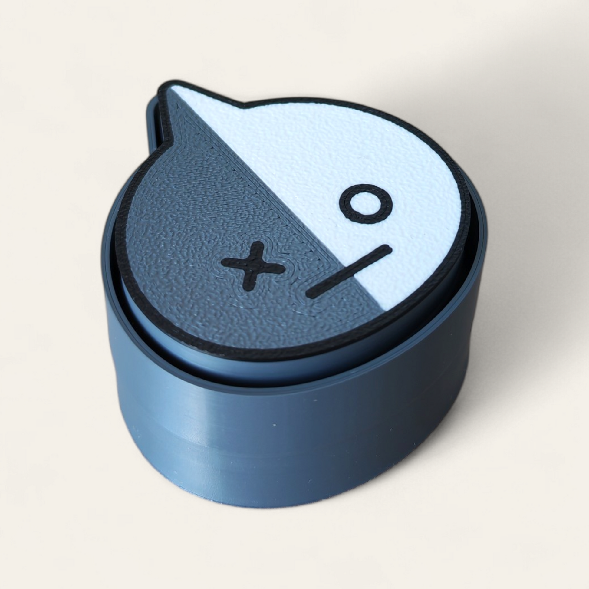 Clicker Kokoroto BT21 con diseño de Van de BTS, herramienta para entrenamiento o juegos, en color y estilo llamativo.