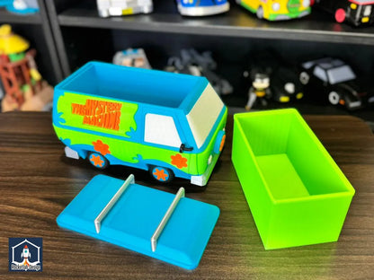 Recipiente para caramelos con forma de la Mystery Machine de Scooby-Doo abierto, mostrando la tapa extraíble y el interior vacío - Kokoroto